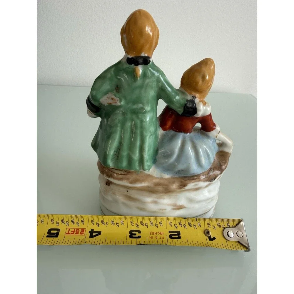 ✿ Vintage Japan Porcelain Figurine Couple 1940s–1950s Hand Painted Romantic